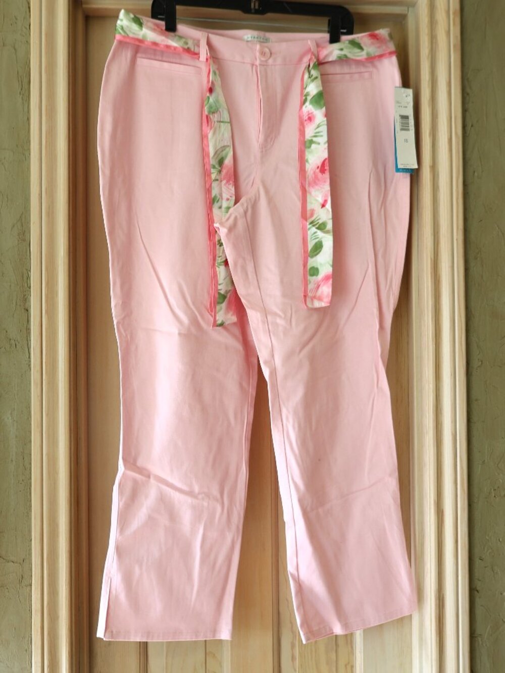 NWT First Issue by Liz Claiborne Stretch Pink Pant "Cafe Rome" Size 18